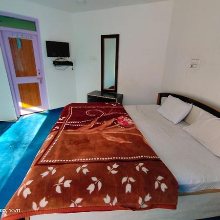 Hotel D Indian Kargil Exteriér fotografie